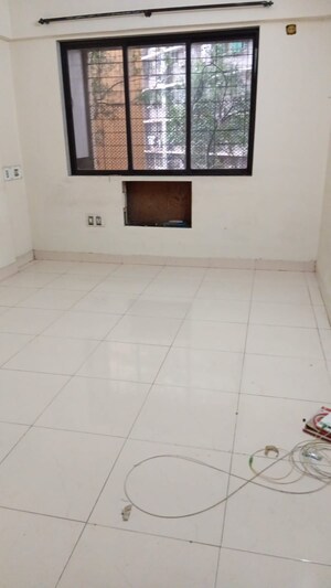 2 BHK Apartment For Rent in Riddhi Garden, Malad East