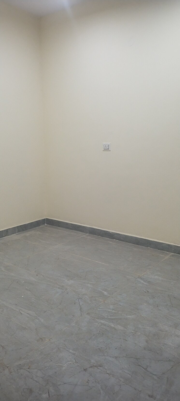 Room, mayur vihar phase 1 3 Bedroom 950 Sq.Ft. Builder Floor In Mayur Vihar Phase 1 Delhi 9579613