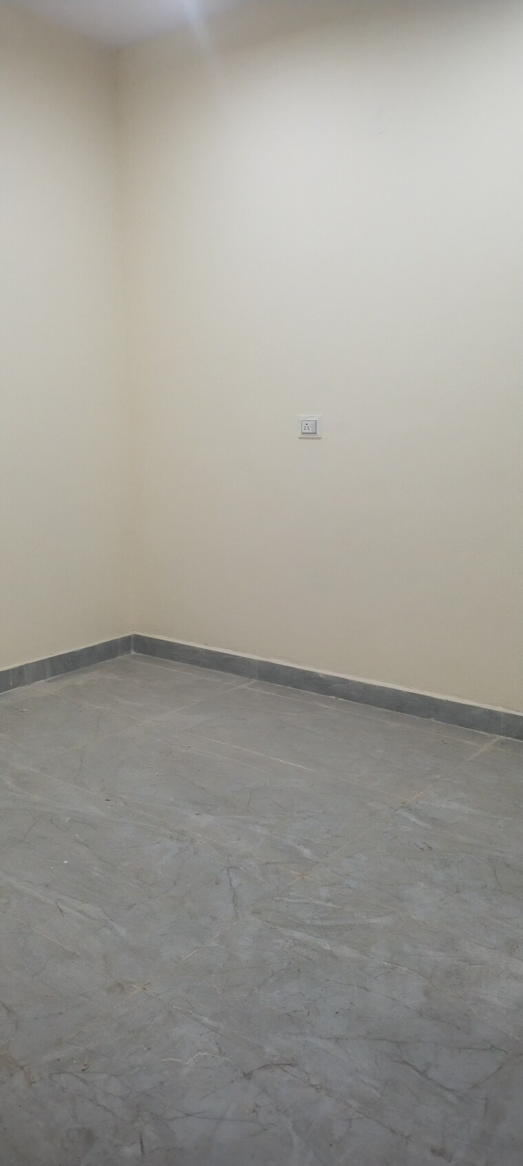 Room, mayur vihar phase 1 3 Bedroom 950 Sq.Ft. Builder Floor In Mayur Vihar Phase 1 Delhi 9579613