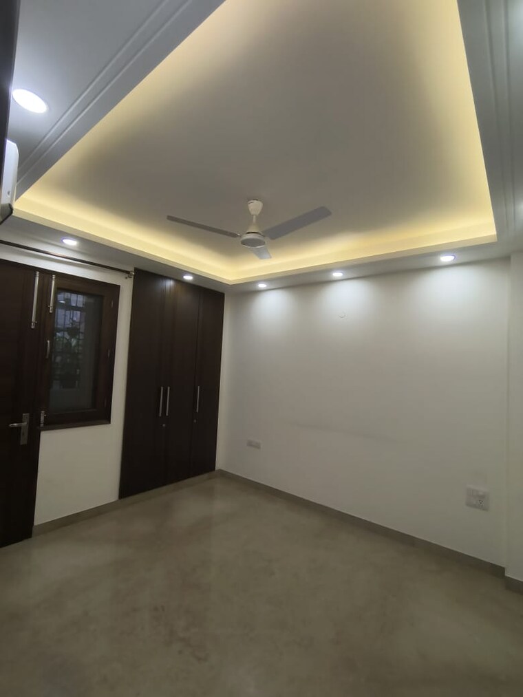 Room, kalkaji 1.5 Bedroom 500 Sq.Ft. Builder Floor In Kalkaji Delhi 9579658