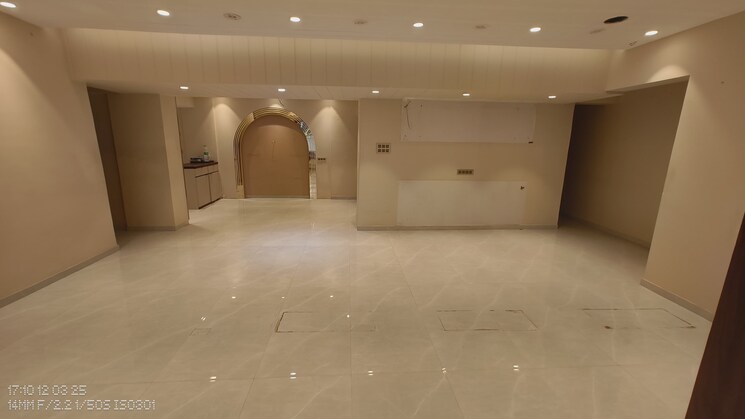 Room, skylark-apartment-lokhandwala-complex Commercial Shop 3200 Sq.Ft. In Lokhandwala Complex Mumbai 9579670