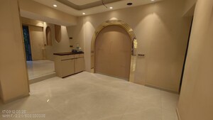 Room in  Shop at Skylark Apartment Lokhandwala Complex, Lokhandwala Complex – for Rent
