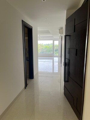 Room in 4 BHK Builder Floor at Boutique Residential Apartments G-88, Saket – for Rent