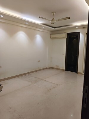 Room in 3 BHK Builder Floor at Boutique Residential Apartments A1 313, Safdarjung Enclave – for Rent