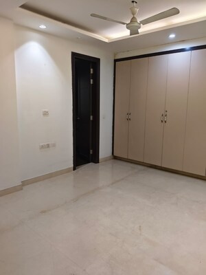 Room in 3 BHK Builder Floor at Boutique Residential Apartments A1 313, Safdarjung Enclave – for Rent