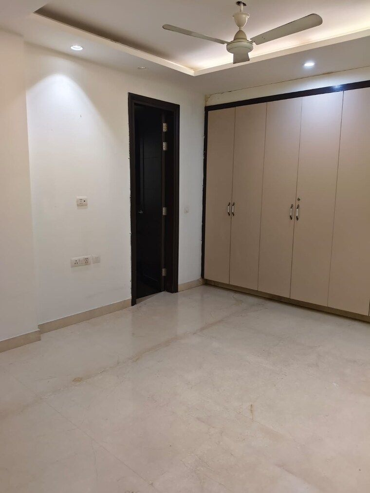 Room, boutique-residential-apartments-a1-313 3 Bedroom 270 Sq.Yd. Builder Floor In Safdarjung Enclave Delhi 9579691