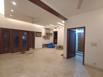 Room in 3.5 BHK Builder Floor at RWA Flats Pocket 40, Kalkaji – for Sale