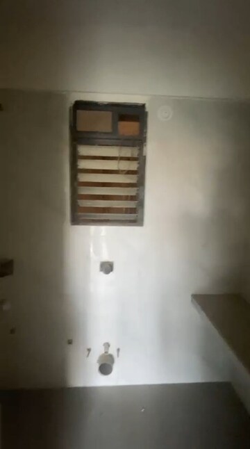 Furnished Amenities in 2 BHK Apartment at Sheth Aadhayay, Andheri West – for Sale