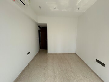 Room in 3 BHK Apartment at Lodha World View, Worli – for Rent