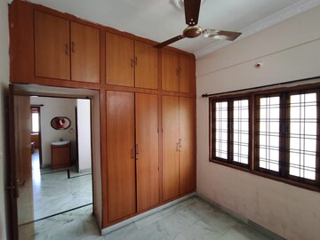 Room in 2 BHK Apartment at Pragathi Nagar – for Rent