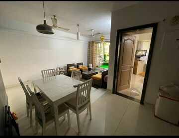 Master Bedroom in 2 BHK Apartment at Evershine Tower, Kandivali East – for Rent