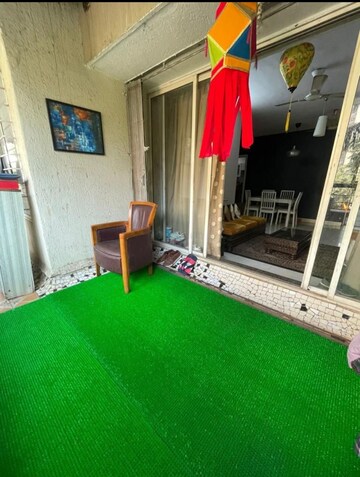 Bedroom in 2 BHK Apartment at Evershine Tower, Kandivali East – for Rent