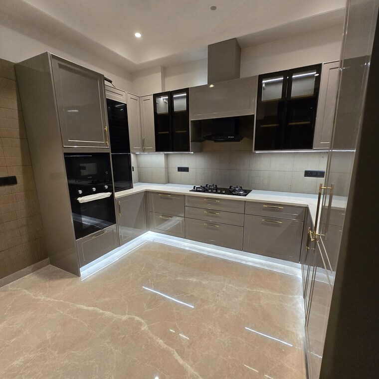 Kitchen, hauz khas enclave 4 Bedroom 2700 Sq.Ft. Builder Floor In Hauz Khas Enclave Delhi 9579789