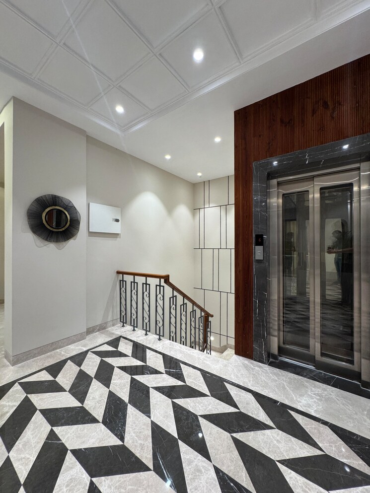 Balcony, hauz khas enclave 4 Bedroom 4200 Sq.Ft. Builder Floor In Hauz Khas Enclave Delhi 9579795