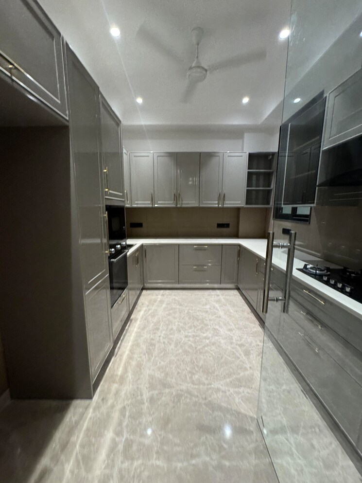 undefined, hauz khas enclave 4 Bedroom 4200 Sq.Ft. Builder Floor In Hauz Khas Enclave Delhi 9579795