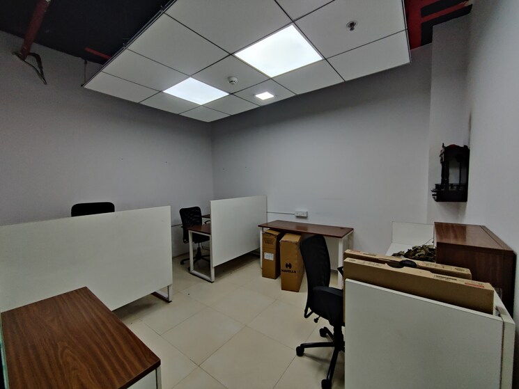 Team Area, kanakia-zillion Commercial Office Space 1350 Sq.Ft. In Kurla West Mumbai 9579803
