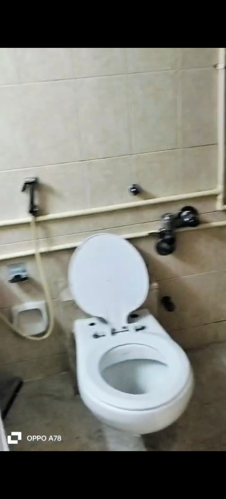 Bathroom, raj-tilak-apartment 2 Bedroom 850 Sq.Ft. Apartment In Versova Mumbai 9579839