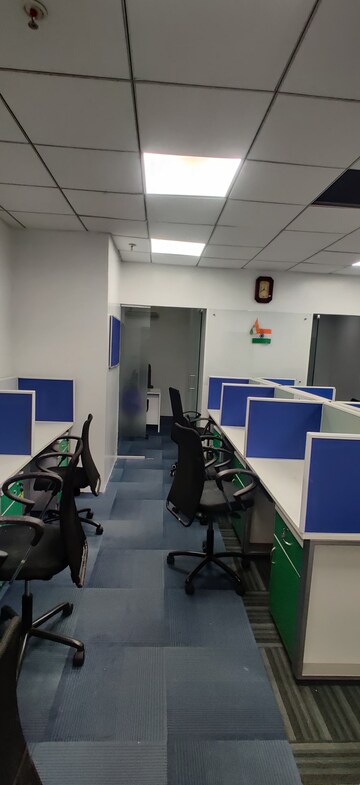  Office Space For Rent in City Bay, Sangamvadi