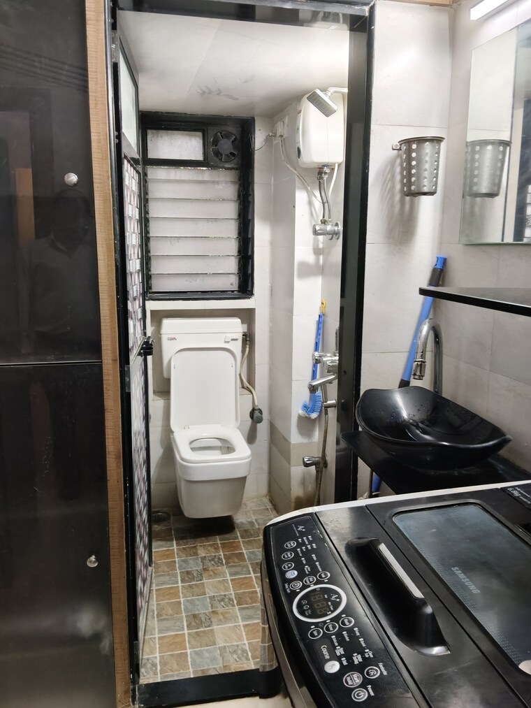 Team Area, golden-orchid 1.5 Bedroom 650 Sq.Ft. Apartment In Santacruz East Mumbai 9579855