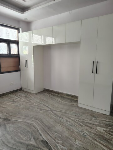 Room in 1.5 BHK Independent House at Sector 56 – for Rent