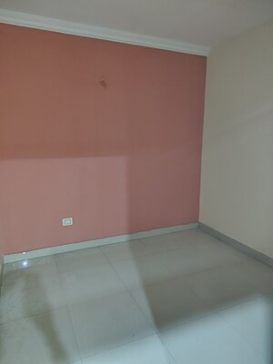 Room in 2 BHK Independent House at Sector 56 – for Rent