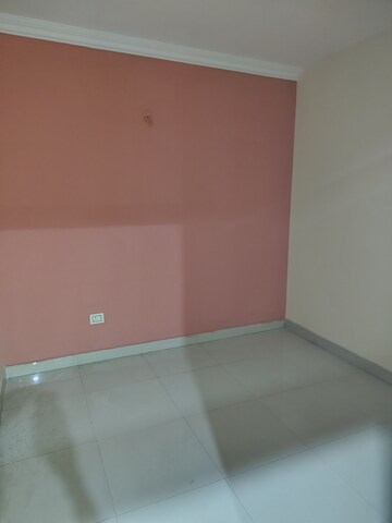 Room in 2 BHK Independent House at Sector 56 – for Rent