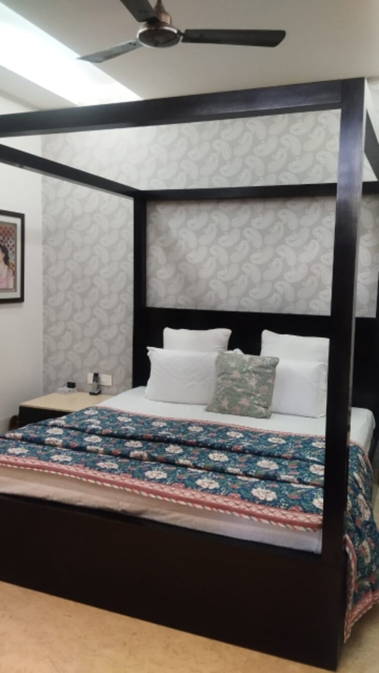 Master Bedroom, greater kailash i 3.5 Bedroom 3600 Sq.Ft. Builder Floor In Greater Kailash I Delhi 9579877