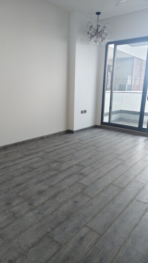 Room in 5 BHK Apartment at ABA County 107, Sector 107 – for Sale