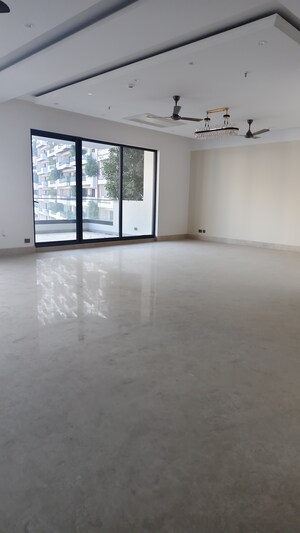 5 BHK Apartment For Sale in ABA County 107, Sector 107