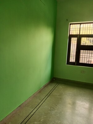 Room in 3 BHK Builder Floor at Huda – for Rent