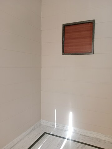 Room in 2 BHK Builder Floor at Huda – for Rent