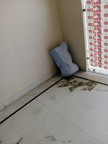 Room in 2 BHK Builder Floor at Huda – for Rent