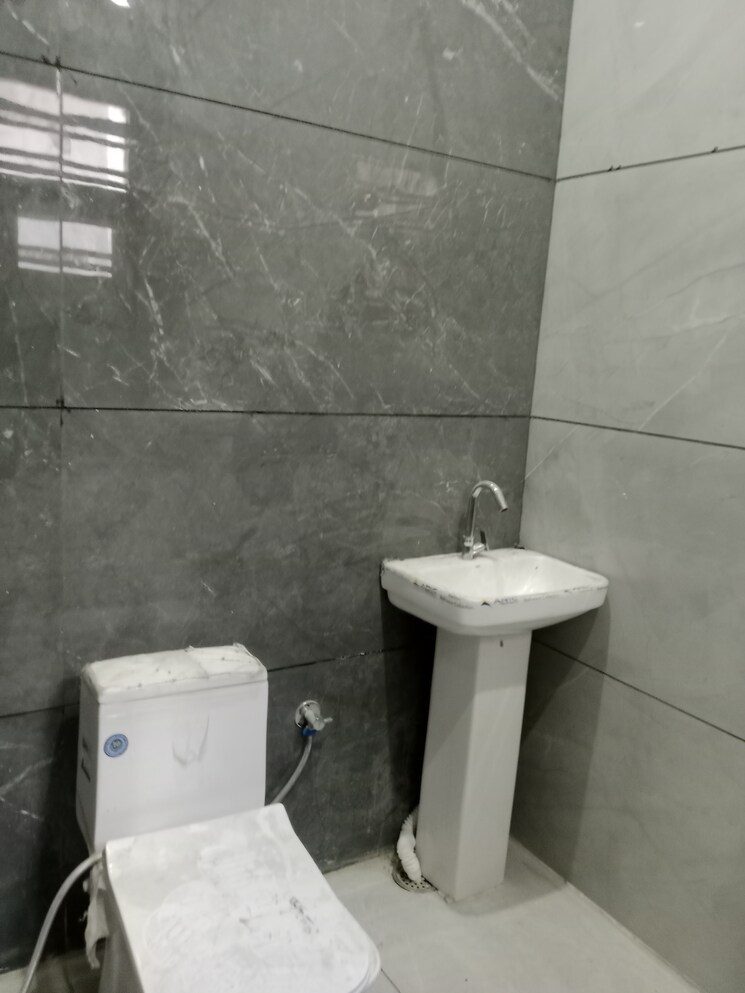 Bathroom, huda 2 Bedroom 1363 Sq.Ft. Builder Floor In Huda Panipat 9579925