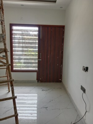 Room in 2 BHK Builder Floor at Huda – for Rent