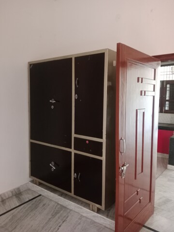 Room in 1.5 BHK Builder Floor at Huda – for Rent