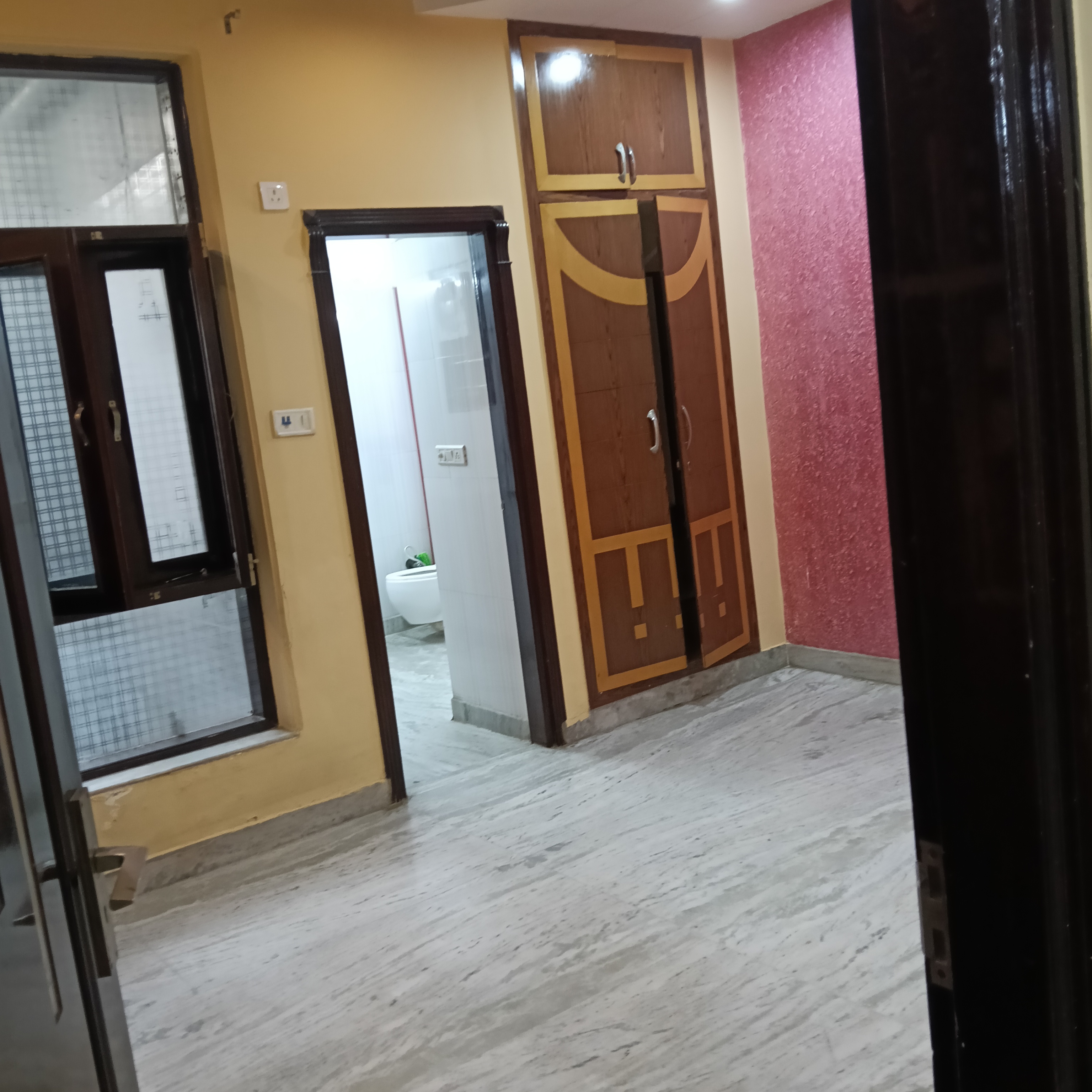 2 BHK 120 Sq.Mt. Builder Floor in Unitech Gardens Galleria