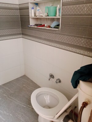 Bathroom in 1.5 BHK Builder Floor at Huda – for Rent