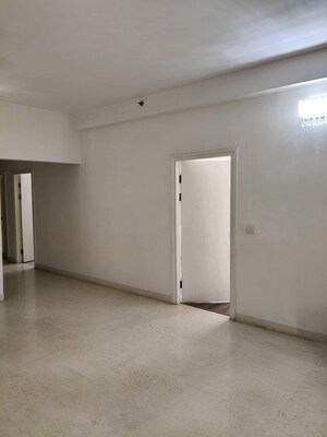 Room in 3 BHK Apartment at Emaar The Palm Drive-The Premier Terraces, Sector 66 – for Sale