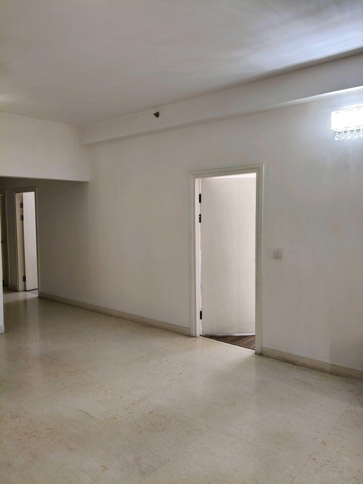 Room, emaar-the-palm-drive-the-premier-terraces 3 Bedroom 1950 Sq.Ft. Apartment In Sector 66 Gurgaon 9579964