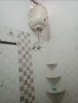 Bathroom in 1 BHK Villa at Aliganj – for Rent
