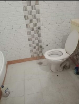 Bathroom in 1 BHK Villa at Aliganj – for Rent