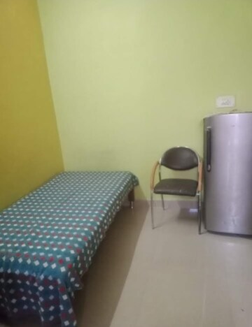 Living Room in 1 BHK Villa at Aliganj – for Rent