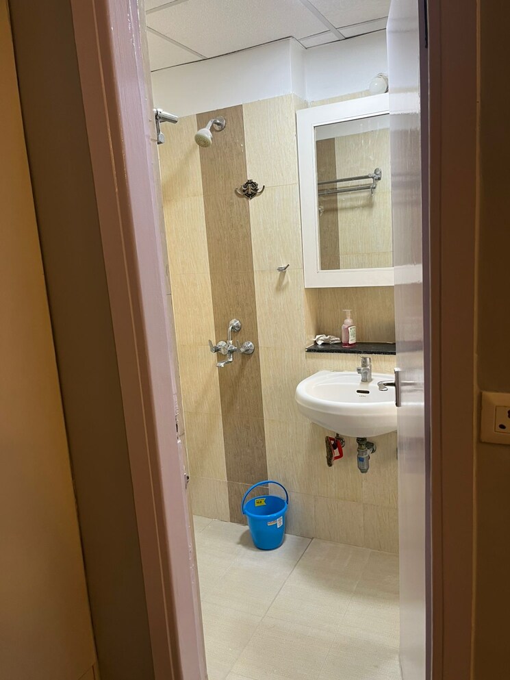 Bathroom, bptp-park-elite-premium 3 Bedroom 906 Sq.Ft. Apartment In Sector 84 Faridabad 9580040