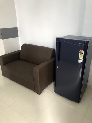 Living Room in 1 BHK Builder Floor at Sector 42 – for Rent