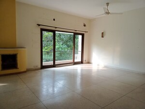 3 BHK Builder Floor For Rent in Chirag Enclave