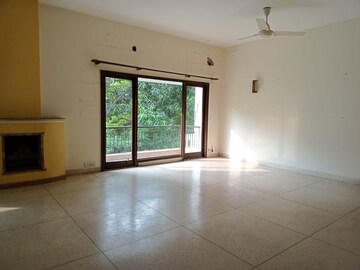 3 BHK Builder Floor For Rent in Chirag Enclave