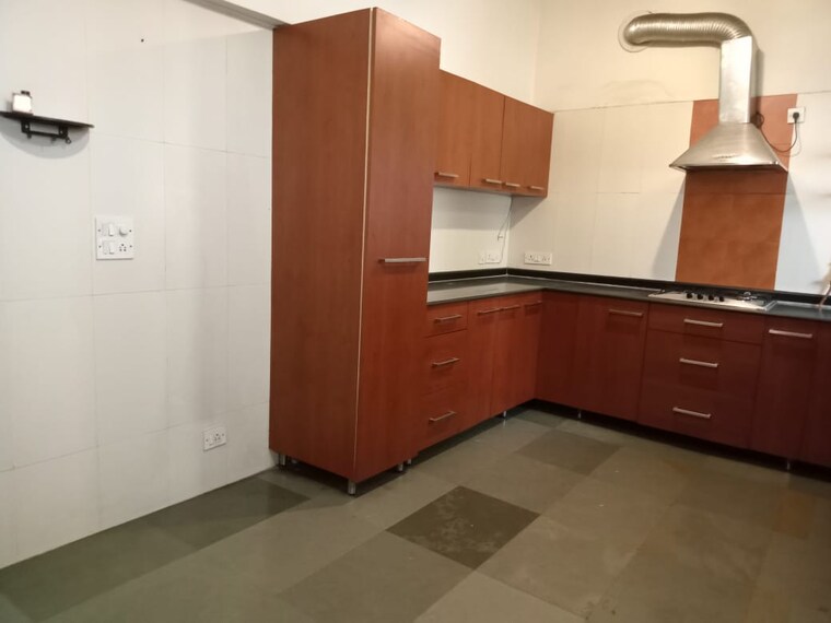 Kitchen, chirag enclave 3 Bedroom 450 Sq.Yd. Builder Floor In Chirag Enclave Delhi 9580044