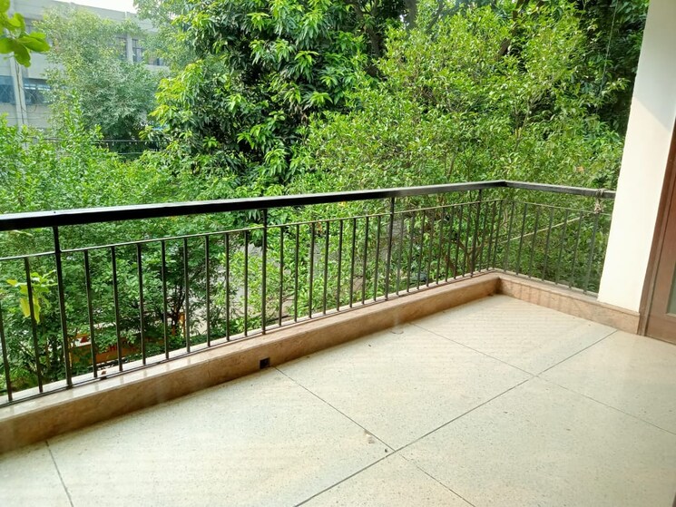 Balcony, chirag enclave 3 Bedroom 450 Sq.Yd. Builder Floor In Chirag Enclave Delhi 9580044