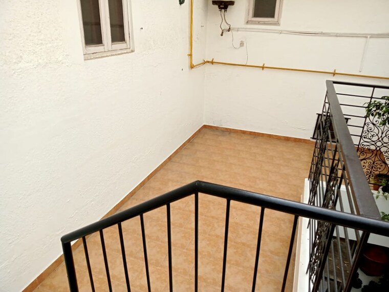 undefined, chirag enclave 3 Bedroom 450 Sq.Yd. Builder Floor In Chirag Enclave Delhi 9580044