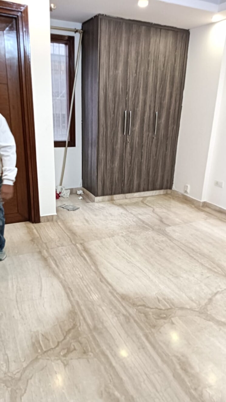 Bedroom, greater kailash i 3 Bedroom 208 Sq.Yd. Builder Floor In Greater Kailash I Delhi 9580048